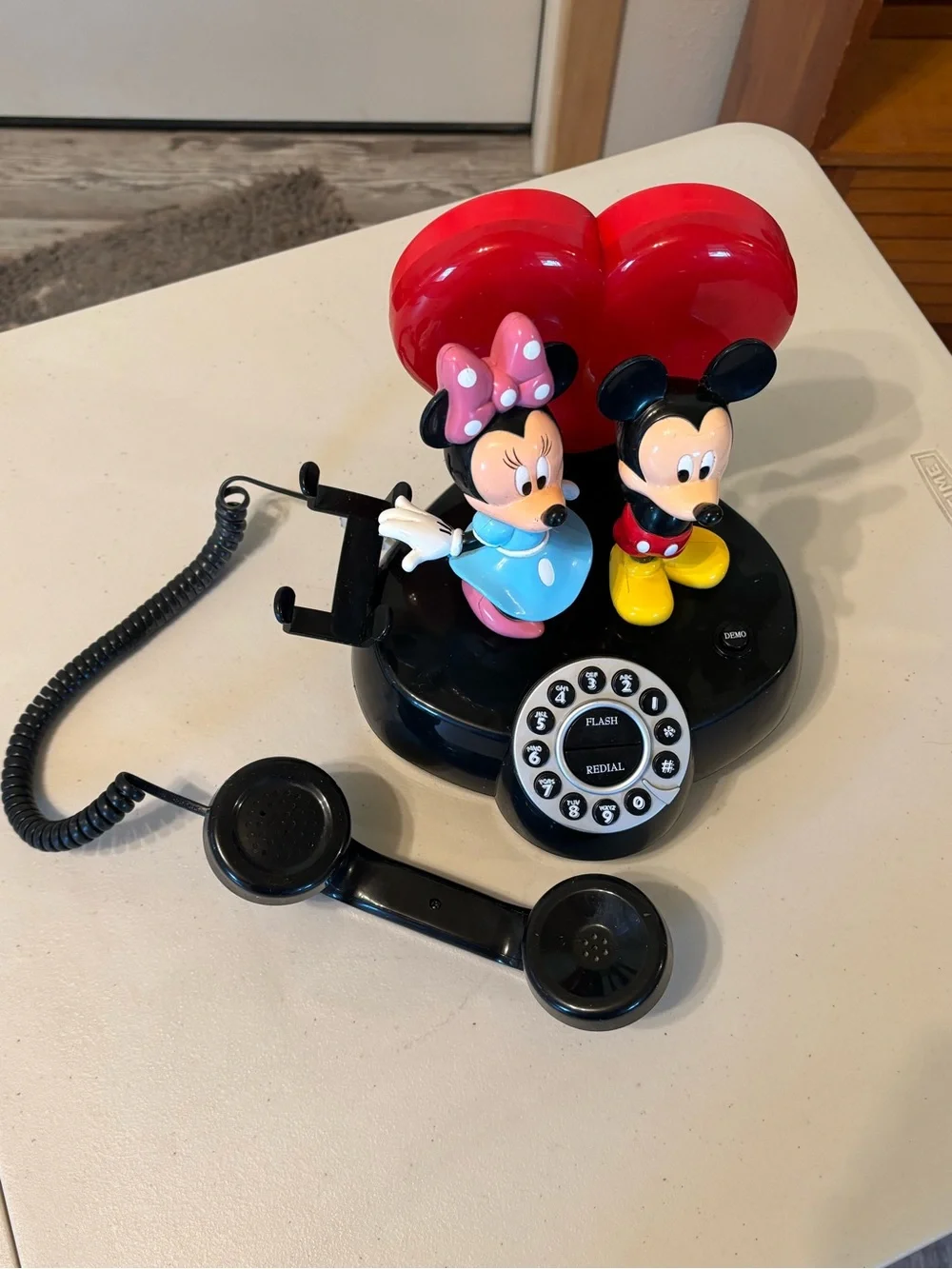 Retro Mickey & Minnie animated chorded talking Telephone